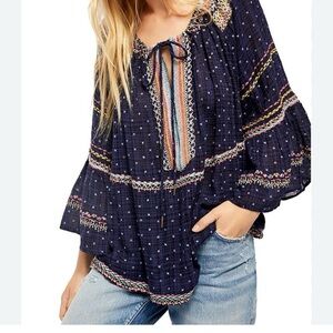 Free People Talia  Embroidered Bell Sleeve Tie Neck line Sz small
